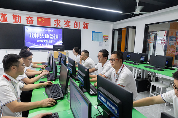 聚焦課堂集思廣益，技能測試賦能成長——我校扎實推進全體教師集體備課與實踐技能測試活動！